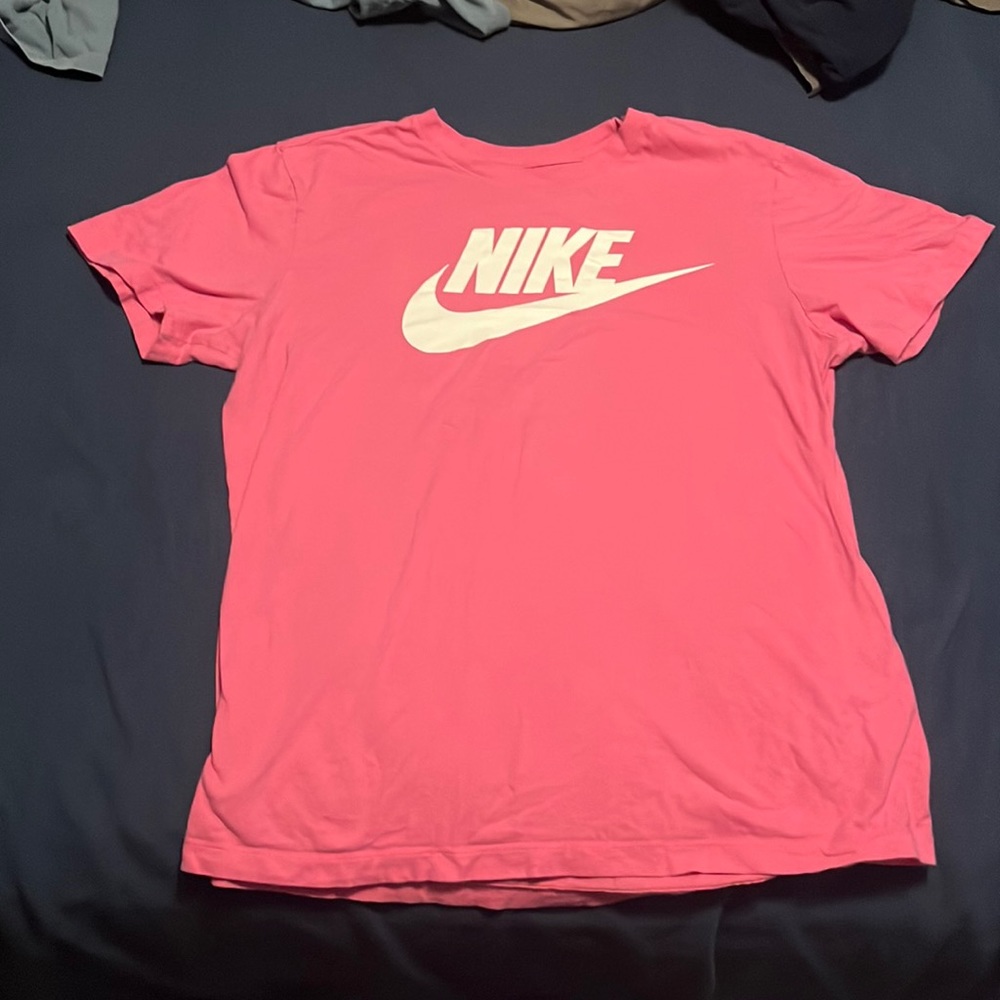 Pink Nike t shirt